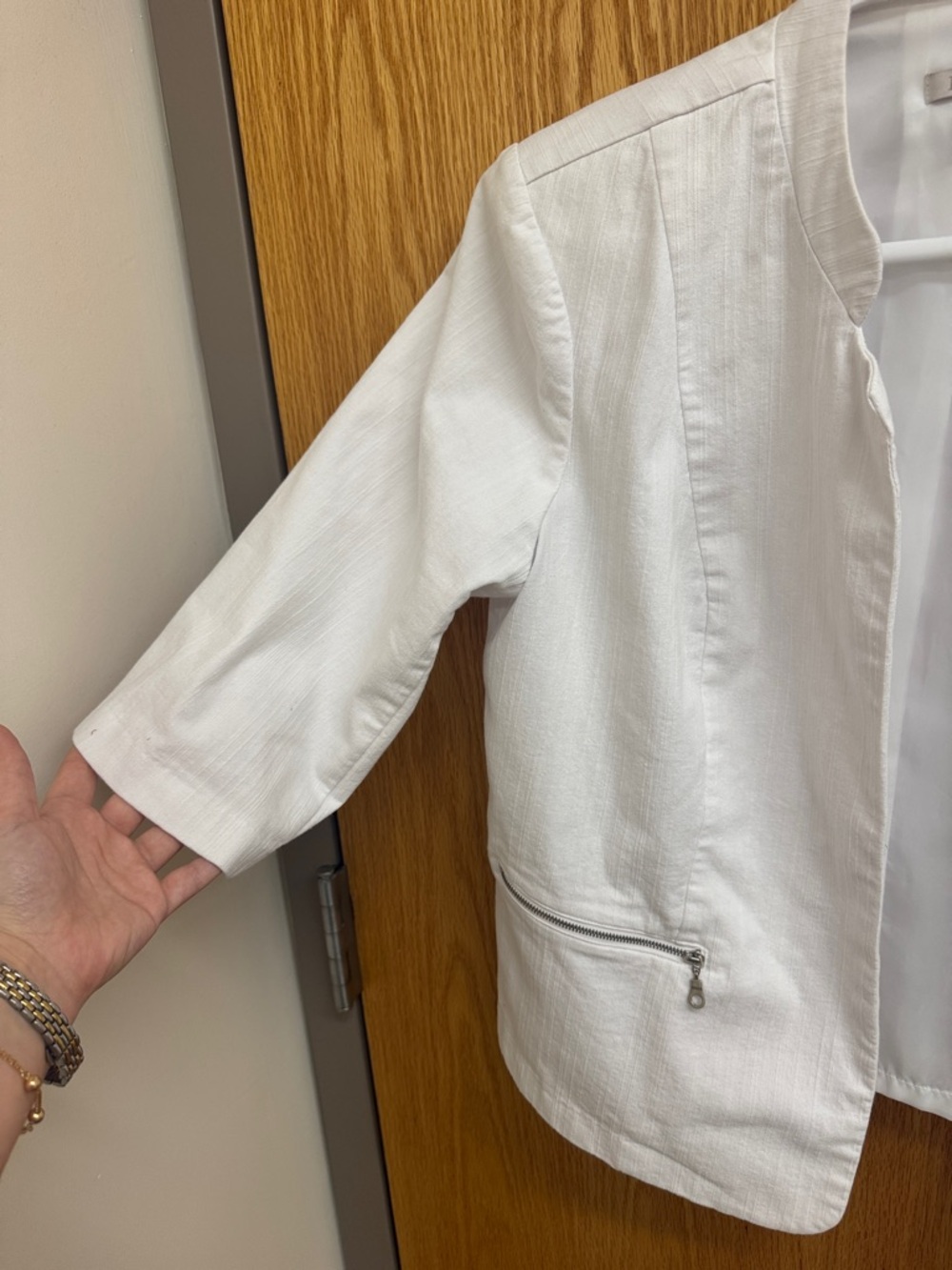Liz Claiborne White Collarless Zip-Pocket Blazer - Picture 3 of 6
